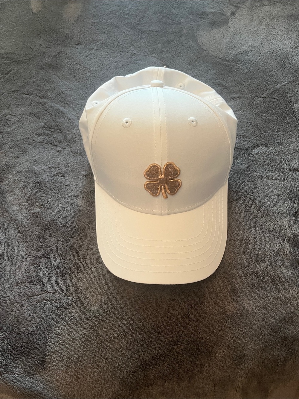 Clover trucker hat